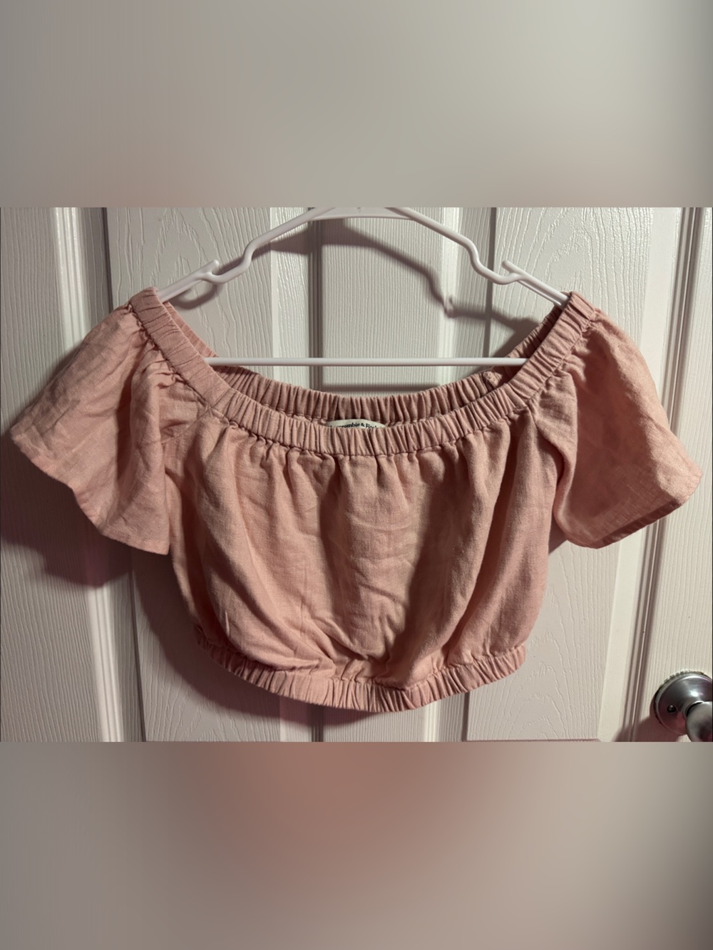Abercrombie & Fitch Blush Pink Off-Shoulder Crop Top